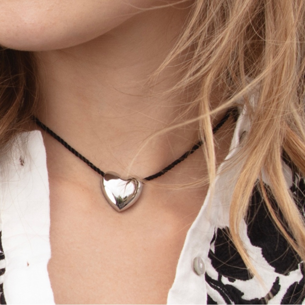 NWT BLACK CORD AND SILVER PUFF HEART SILVERTON NECKLACE ADJUSTABLE
